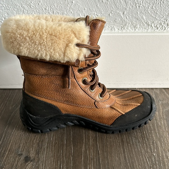 UGG Adirondack III Snow Boots - Size 7 - Brown Chestnut - Picture 4 of 5